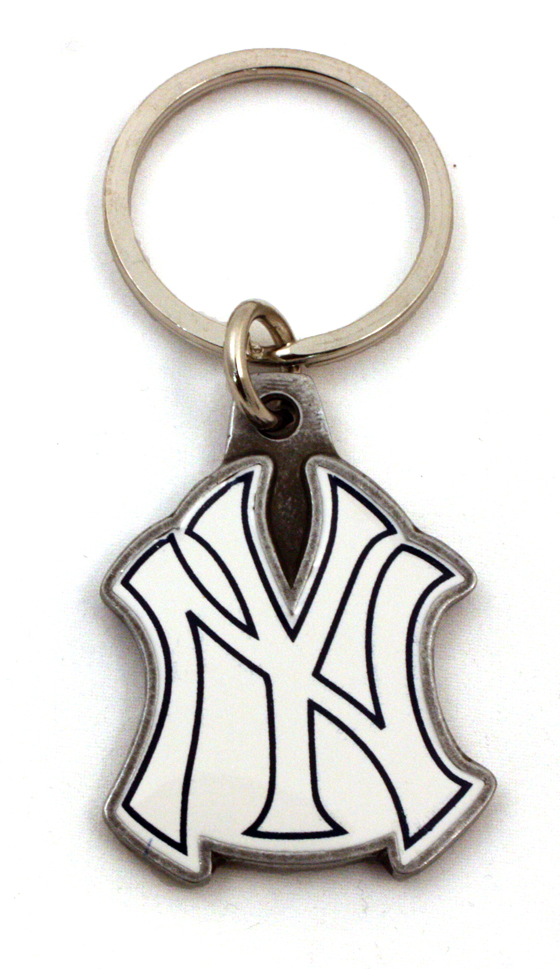 NEW YORK YANKEES METAL KEYCHAIN