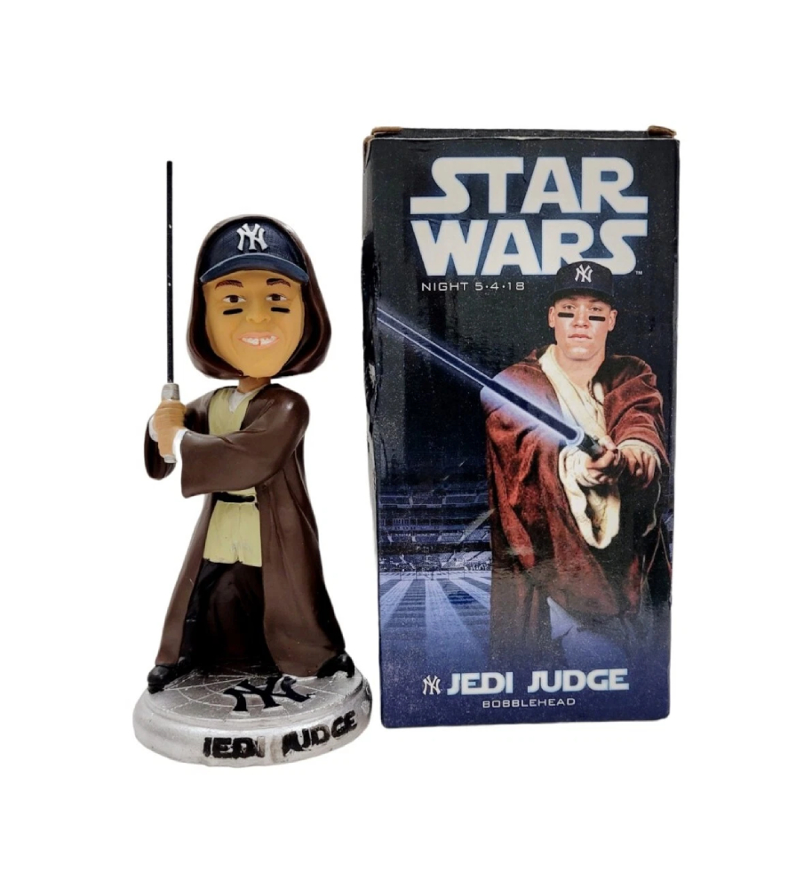 STAR WARS - JEDI AARON JUDGE BOBBLEHEAD STATUE