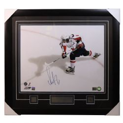 CAPITALS DE WASHINGTON - PHOTO ENCADRÉ AUTOGRAPHIÉ DE ALEX OVECHKIN (40CM X 51CM) V2