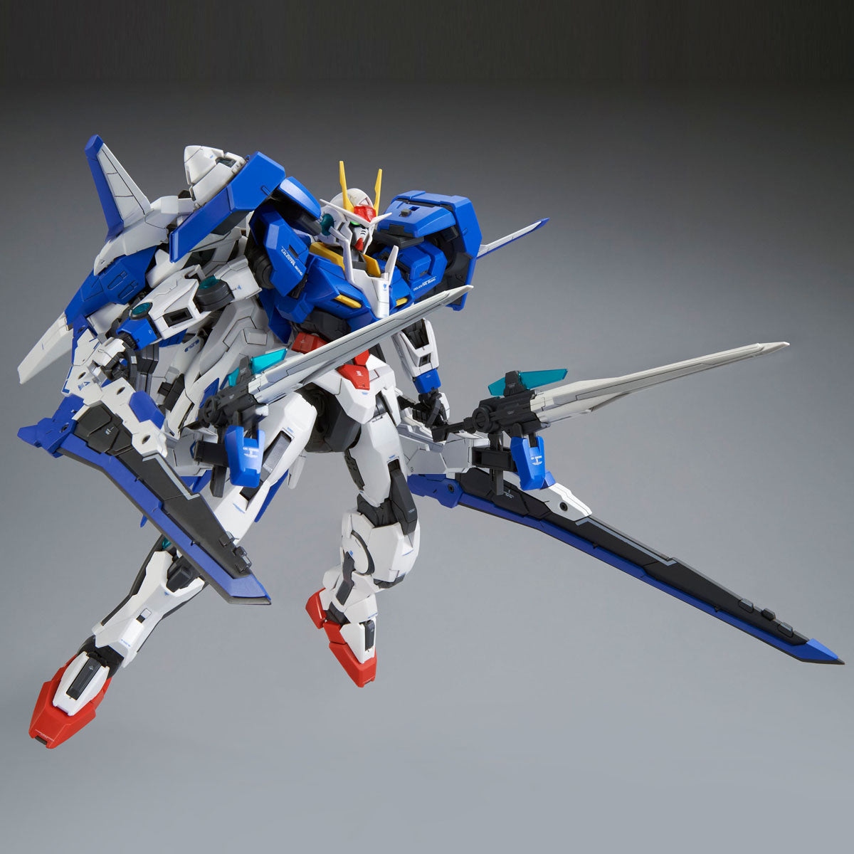 GUNDAM - MG - MOBILE SUIT GUNDAM 00 - GN-0000+GNR-010/XN 00