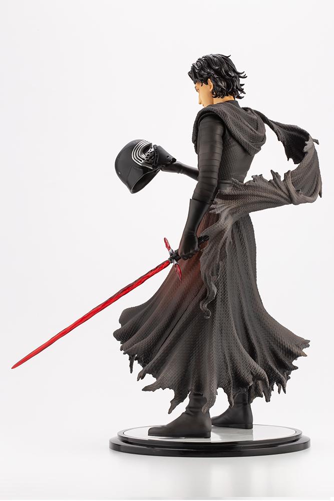 STAR WARS - FIGURE - KYLO REN