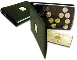 2000 COMMEMORATIVE QUARTERS -  2000 12-COIN MILLENIUM BOX SET WITH MEDAL -  2000 CANDIAN COINS