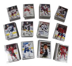 2017-18 HOCKEY -  UD O-PEE-CHEE WITH ROOKIES (600 CARDS)