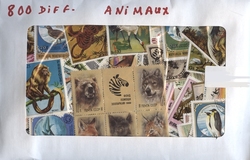 ANIMALS -  800 ASSORTED STAMPS - ANIMALS