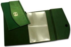 CANADA -  UNCIRCULATED COIN SET ALBUM (USE)