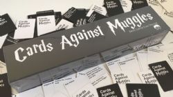 CARDS AGAINST MUGGLES (ENGLISH)