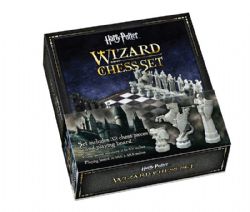 CHESS -  HARRY POTTER COLLECTOR'S CHESS SET