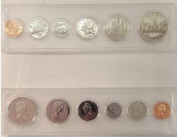 CIRCULATION COINS SETS -  1975 CIRCULATION COINS SET - ATTACHED JEWELS (REGULAR) -  1975 CANADIAN COINS