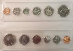 CIRCULATION COINS SETS -  1977 CIRCULATION COINS SET - DETACHED JEWELS, FULL WATER LINES -  1977 CANADIAN COINS