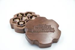 DUNGEONS OF DRAKKENHEIM -  DELIRIUM DICE SET SPECIAL (ENGLISH) -  RPG DICE 5E