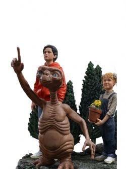 E.T. THE EXTRA-TERRESTRIAL -  E.T., ELLIOT, AND GERTIE DELUXE FIGURE - 1/10 SCALE -  IRON STUDIOS