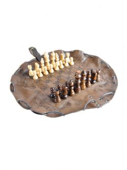 GAMES AND DICE -  CHESS GAME WITH LEATHER PLATE