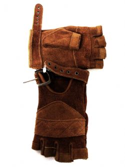GLOVES -  CELTIC GLOVES - BROWN SUEDE (SMALL)