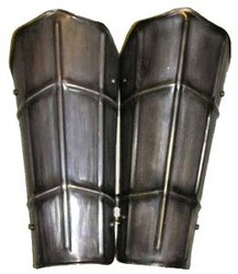 GREAVES -  DARK DRAKE STEEL GREAVES (MEDIUM)