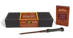 HARRY POTTER -  HARRY POTTER LIGHT AND SOUND WAND SETT