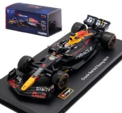 HONDA -  F1 RED BULL RB19 - 1/43 WITH DISPLAY 1 -  MAX VERSTAPPEN