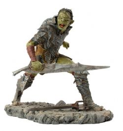LORD OF THE RINGS -  SWORDSMAN ORC FIGURE 1:10 SCALE -  IRON STUDIOS