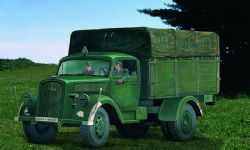 MILITARY EQUIPMENT -  KFZ. 305 OPEL BLITZ - 1/35 -  ITALERI