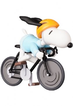 PEANUTS -  BICYCLE RIDER SNOOPY FIGURE -  ULTRA DETAIL FIGURE