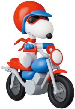 PEANUTS -  MOTOCROSS SNOOPY FIGURE -  ULTRA DETAIL FIGURE