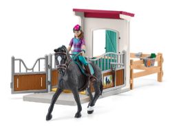 SCHLEICH FIGURE -  HORSE BOX WITH LISA & STORM -  HORSE CLUB 42709