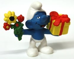 SMURFS -  GIFT SMURF - COLORS NOT SHINY -  SCHTROUMPFS 1978 20040