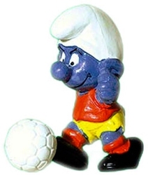 SMURFS -  KICKER FOOTBALL SMURF - RED SHIRT AND WHITE BALLOON - SLIGHT WEAR -  1978 SMURFS 20035