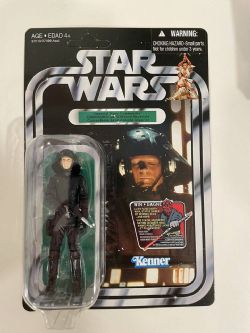 STAR WARS -  IMPERIAL NAVY COMMANDER FIGURINE (3.75