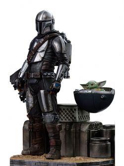 STAR WARS -  THE MANDALORIAN - DIN DJARIN AND GROGU FIGURE - 1/10 ART SCALE -  IRON STUDIOS