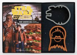 STAR WARS -  THE STAR WARS COOKBOOK: HAN SANDWICHES AND OTHER GALACTIC SNACKS (ENGLISH V.)