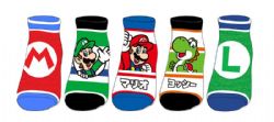 SUPER MARIO -  5 PAIRS OF ANKLE SOCKS (9-11)