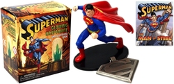 SUPERMAN -  SUPERMAN COLLECTIBLE FIGURINE AND PENDANT MINI KIT