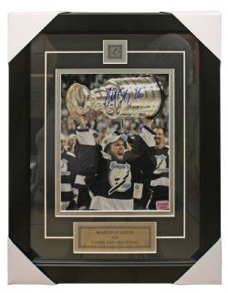 TAMPA BAY LIGHTNING -  MARTIN ST-LOUIS AUTOGRAPHED FRAME PHOTO (8