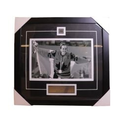 TEAM CANADA -  MARIE-PHILIP POULIN AUTOGRAPHED FRAME PHOTO (8