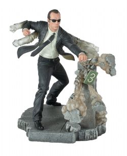 THE MATRIX -  AGENT SMITH FIGURE (10 IN) -  GALLERY DIORAMA