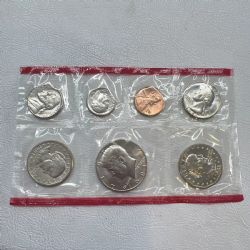 UNCIRCULATED SETS -  1981 