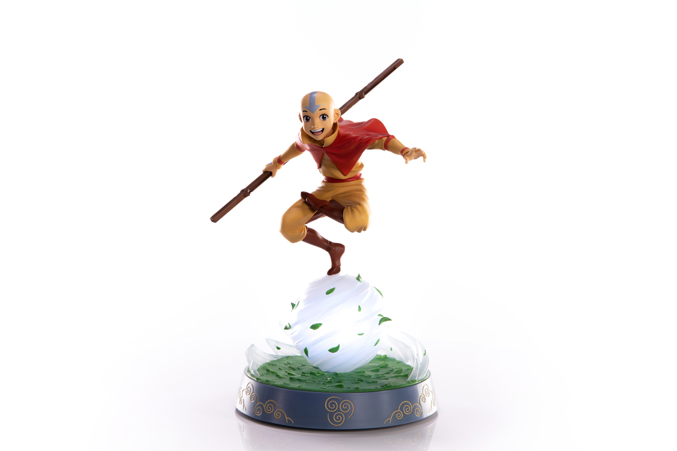 AVATAR THE LAST AIRBENDER - AANG FIGURINE - ÉDITION COLLECTOR (27CM)