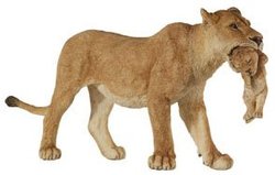 FIGURINE PAPO -  LIONNE AVEC LIONCEAU (6.5 CM) -  WILD ANIMAL KINGDOM 50043