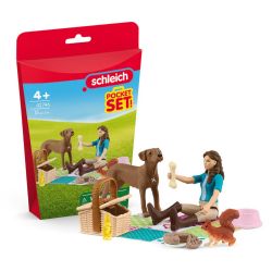 FIGURINE SCHLEICH -  PIQUE-NIQUE AVEC LISA -  HORSE CLUB 42746