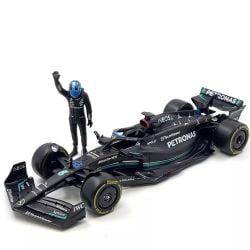 FORMULE 1 -  MERCEDES - AMG F1W14 E PERFORMANCE AVEC FIGURINE DE PILOTE - 1/24 63 -  GEORGE RUSSELL