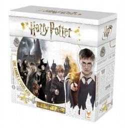 HARRY POTTER -  UNE ANNÉE À POUDLARD (FRANÇAIS)