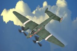 HOBBY BOSS -  1/72 - SOVIET PE-2 BOMBER 80296