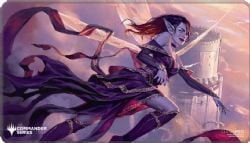 MAGIC THE GATHERING -  SURFACE DE JEU COUSU AVEC BORDURE SURJETÉE - ALELA - (61 X 33 CM) -  SERIES COMMANDANT