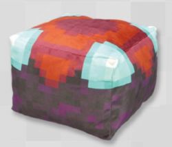 MINECRAFT -  PELUCHE DE TABLE D'ENCHANTEMENT  (24 CM)