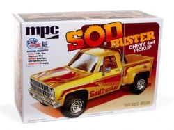 MPC PLASTIC MODEL -  1/25 - CHEBROLET SETPSIDE 4X4 PICKUP 1981 