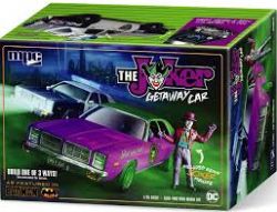 MPC PLASTIC MODEL -  1/25 - GETAWAY CAR WITH JOKER FIGURE -  BATMAN 890