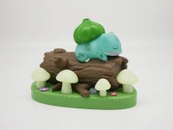 POKÉMON -  SCENE LUMINEUSE DE BULBIZARRE