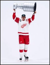 RED WINGS DE DÉTROIT -  STEVE YZERMAN (15 CM)