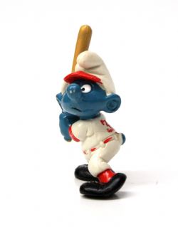 SCHTROUMPFS -  SCHTROUMPF JOUEUR DE BASEBALL - 3 EN ROUGE - USURE LÉGÈRE -  1981 SMURFS 20129